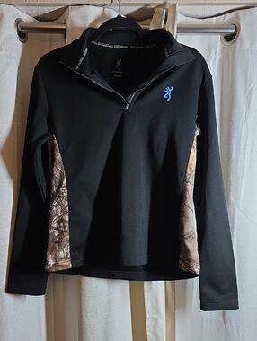 Browning Black Pullover with Mossy Oak Camo Panels Womens